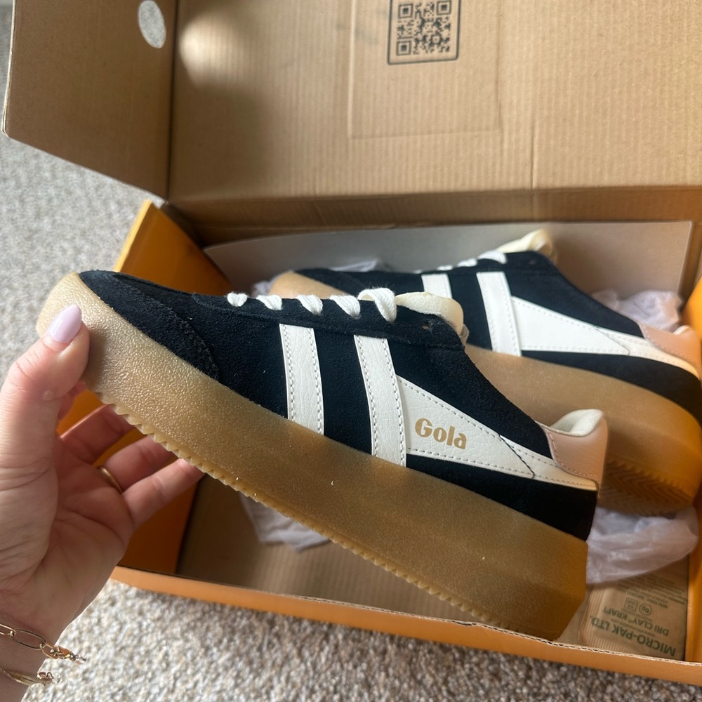 Gola Classic Black and White Trainers